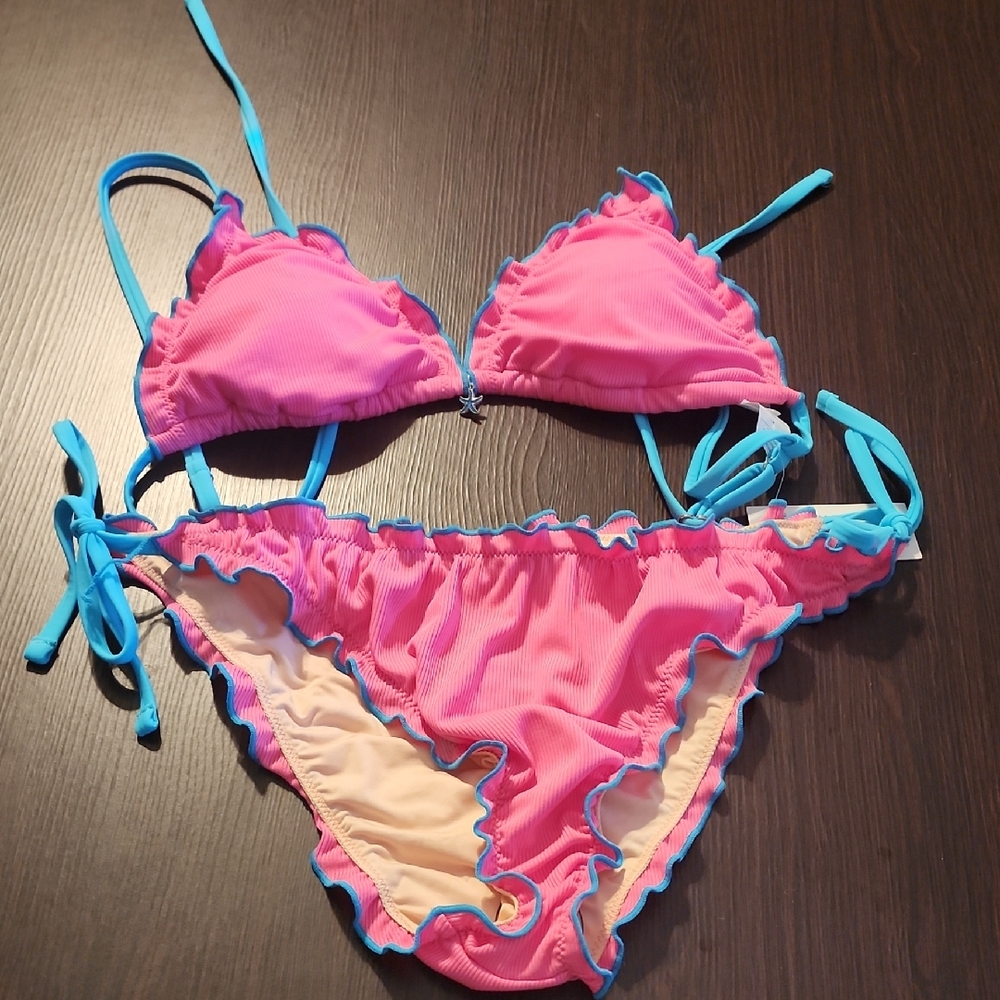 Cupshe Pink and Blue Ruffle Bikini
